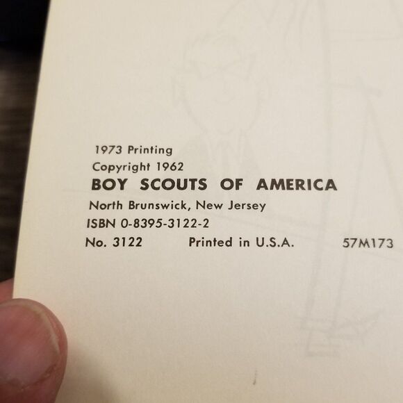Vintage boy scouts group meeting sparklers paperback Book 1973 Printing - Picture 6 of 7